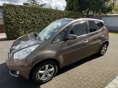 Gebraucht Kia Venga FIFA World Cup Edition 125 PS (91 kW) 2012 Braun Kleinwagen