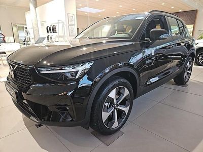 Gebraucht Volvo XC40 Plus 163 PS (119 kW) 2026 Schwarz SUV