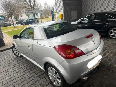 Gebraucht Opel Tigra 125 PS (91 kW) 2008 Grau Cabrio