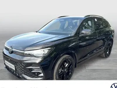 Gebraucht VW Tiguan R-line 150 PS (110 kW) 2025 Grenadillschwarz metallic SUV