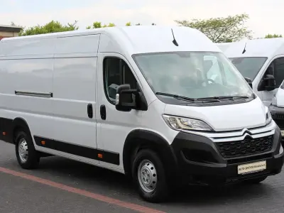 Gebraucht Citroën Jumper 165 PS (121 kW) 2024 Weiß Van / Kleinbus