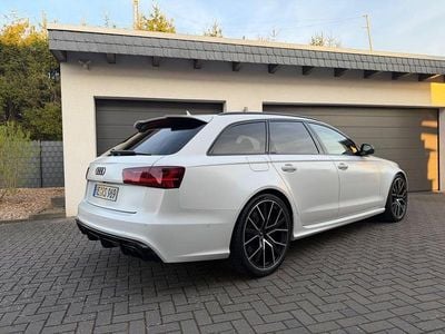 Second-hand Audi RS6 Exclusive 560 CP (411 kW) 2017 Alb Break