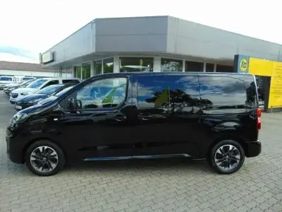 Gebraucht Opel Zafira Life Edition 177 PS (130 kW) 2022 Schwarz Van / Kleinbus