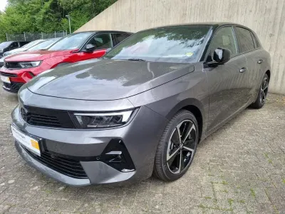 Gebraucht Opel Astra 131 PS (96 kW) 2024 Grau Kleinwagen