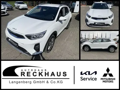 Gebraucht Kia Stonic Vision 84 PS (61 kW) 2023 Weiß SUV
