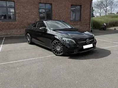 Gebraucht Mercedes C300 AMG line 258 PS (189 kW) 2018 Schwarz Coupé