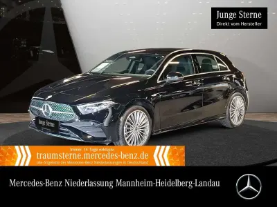 Gebraucht Mercedes A250 Premium 163 PS (119 kW) 2025 Schwarz Limousine