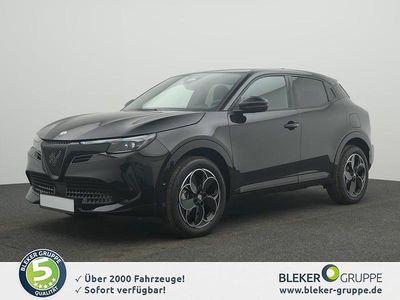 Neu Alfa Romeo GT Junior Ti 145 PS (106 kW) 2026 Schwarz SUV