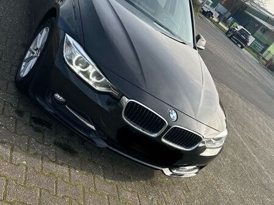 gebraucht BMW 320 d Touring TÜV Neu Automatik . Eff. Dynamics Edition Blue