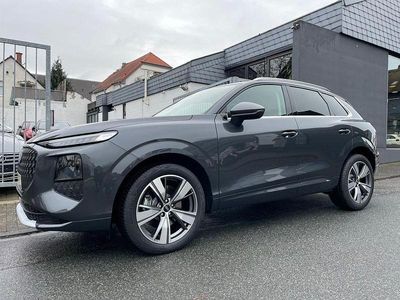 Neu Audi Q3 Sport 150 PS (110 kW) 2026 Grau SUV