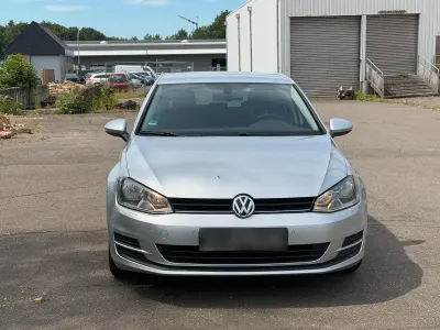 Gebraucht VW Golf VII 85 PS (62 kW) 2013 Silber Limousine