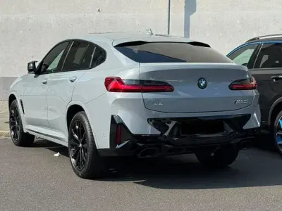 Gebraucht BMW X4 M Sport 360 PS (264 kW) 2024 Grau SUV