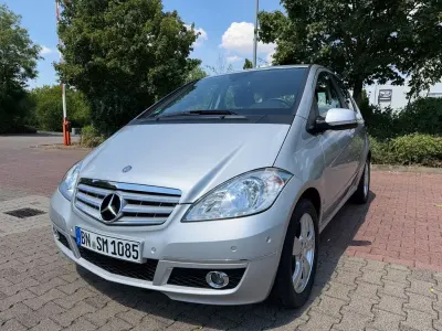 Gebraucht Mercedes A180 116 PS (85 kW) 2009 Silber Limousine
