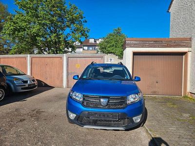 Second-hand Dacia Sandero Stepway Ambiance 90 CP (66 kW) 2014 Albastru SUV