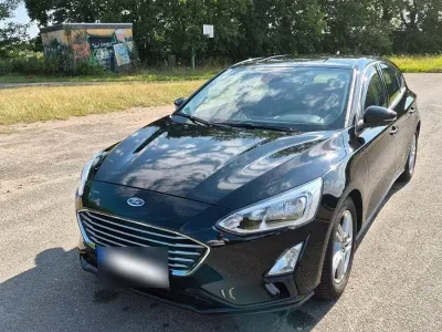 Gebraucht Ford Focus Cool & Connect 150 PS (110 kW) 2018 Schwarz Limousine