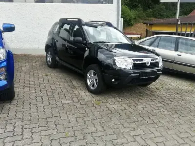 Gebraucht Dacia Duster Basis 105 PS (77 kW) 2010 Schwarz SUV