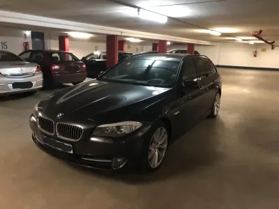 Gebraucht BMW 530 Shadowline 245 PS (180 kW) 2011 Grau Kombi