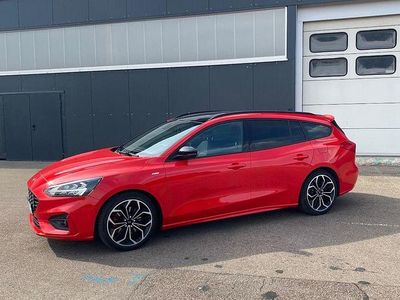 Second-hand Ford Focus ST-Line 150 CP (110 kW) 2019 Roșu Break