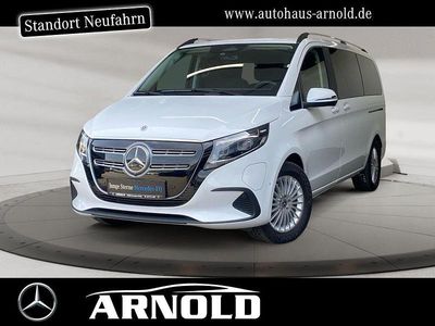 Bergkristallweiß Gebraucht 2024 Mercedes EQV300 Van / Kleinbus | 49.450 € (Fairer Preis)