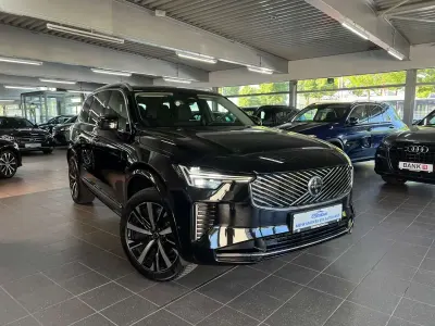 Gebraucht Volvo XC90 Plus 250 PS (183 kW) 2025 Onyx black SUV