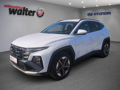 Gebraucht Hyundai Tucson Trend 215 PS (158 kW) 2024 Serenity white / mic SUV