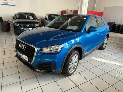 Gebraucht Audi Q2 Basis 150 PS (110 kW) 2017 Arablau kristalleffekt (metallic) SUV
