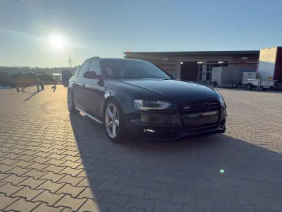 Używany Audi A4 245 KM (180 kW) 2012 Niebieski Kombi