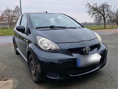 Gebraucht Toyota Aygo 68 PS (50 kW) 2010 Schwarz Kleinwagen
