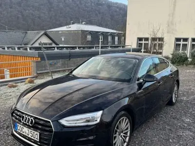 Gebraucht Audi A5 Sportback Comfort 150 PS (110 kW) 2018 Schwarz Kleinwagen