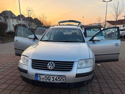 Silber Gebraucht 2001 VW Passat Basis Kombi | 2.200 € (Fairer Preis)