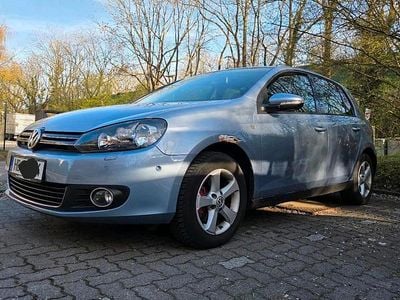 Gebraucht VW Passat 122 PS (89 kW) 2009 Blau Kombi