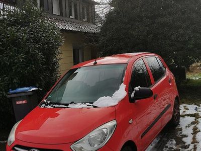 Gebraucht Hyundai i10 60 PS (44 kW) 2010 Rot Kleinwagen