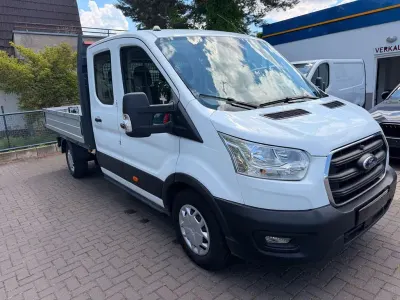Gebraucht Ford Transit Trend 131 PS (96 kW) 2022 Weiß Limousine