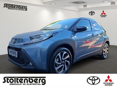 Celestite grey metallic / nigh Neu 2025 Toyota Aygo X SUV | 18.980 € (Fairer Preis)