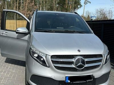 Mercedes V300