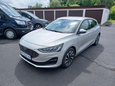 Gebraucht Ford Focus Titanium 125 PS (91 kW) 2024 Silber Limousine