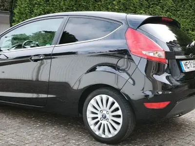 Gebraucht Ford Fiesta Individual 97 PS (71 kW) 2008 Schwarz Kleinwagen
