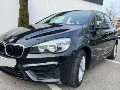 Gebraucht BMW 216 Active Tourer 116 PS (85 kW) 2016 Schwarz Van / Kleinbus