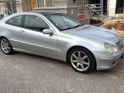 Mercedes C230