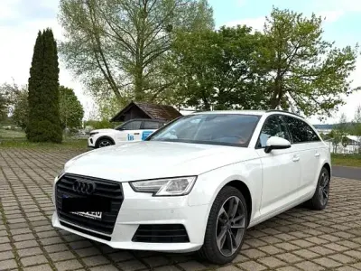 Gebraucht Audi A4 Sport 150 PS (110 kW) 2017 Weiß Limousine