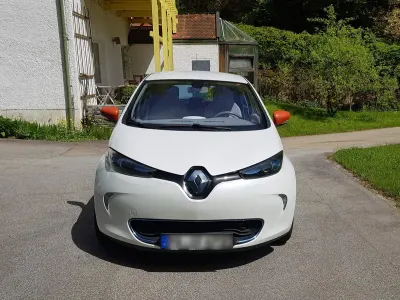Gebraucht Renault Zoe Zen 64 kW (88 PS) 2013 Weiß Kleinwagen