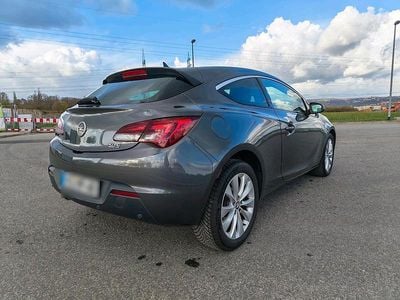 Usata Opel Astra GTC 140 CV (102 kW) 2012 Grigio Coupé