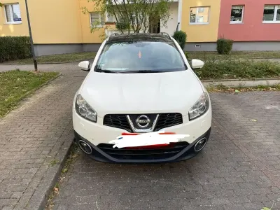 Gebraucht Nissan Qashqai +2 Tekna 150 PS (110 kW) 2010 Weiß SUV