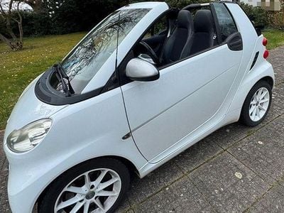 Gebraucht Smart ForTwo Cabrio Passion 71 PS (52 kW) 2010 Weiß Cabrio