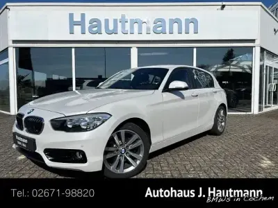 Usata BMW 120 Sport Line 184 CV (135 kW) 2016 Bianco Utilitaria