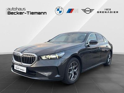 Sophistograu brillanteffekt Gebraucht 2025 BMW 520 Comfort Edition Limousine | 41.812 €