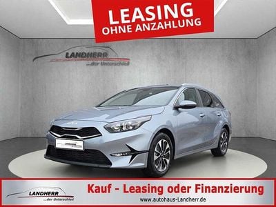 Neu Kia Ceed Sportswagon Gold 101 PS (74 kW) 2026 Silber Kombi