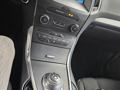 Gebraucht Ford S-MAX Titanium 150 PS (110 kW) 2021 Blau Van / Kleinbus