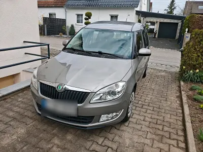 Używany Skoda Roomster Style 90 KM (66 kW) 2011 Beżowy Minivan