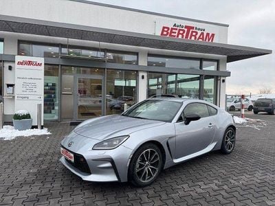 Shimmering silver Gebraucht 2023 Toyota GR86 PURE Coupé | 35.990 € (Guter Preis)